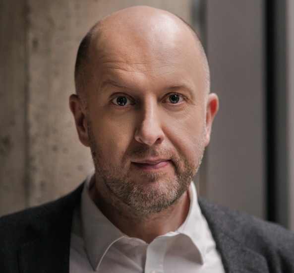 Mr. Andrzej DYCHA