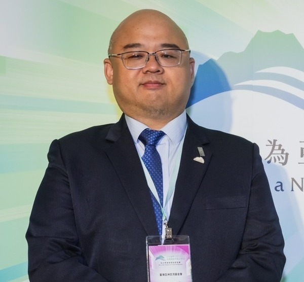 Dr. Alan Hao YANG