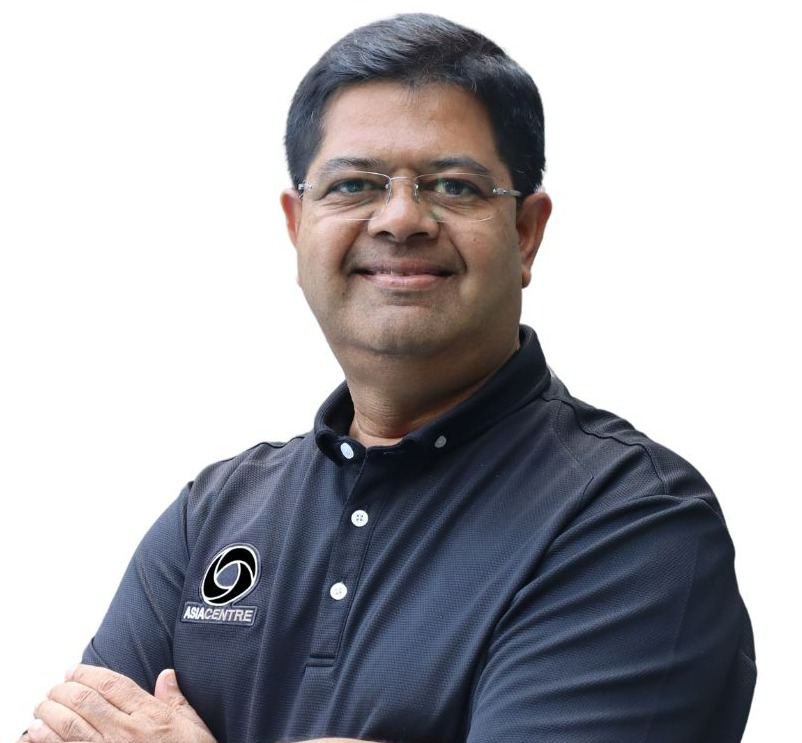 Dr. James GOMEZ