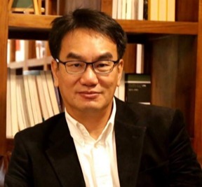 Hon. Dr. Yi-Jing LIN