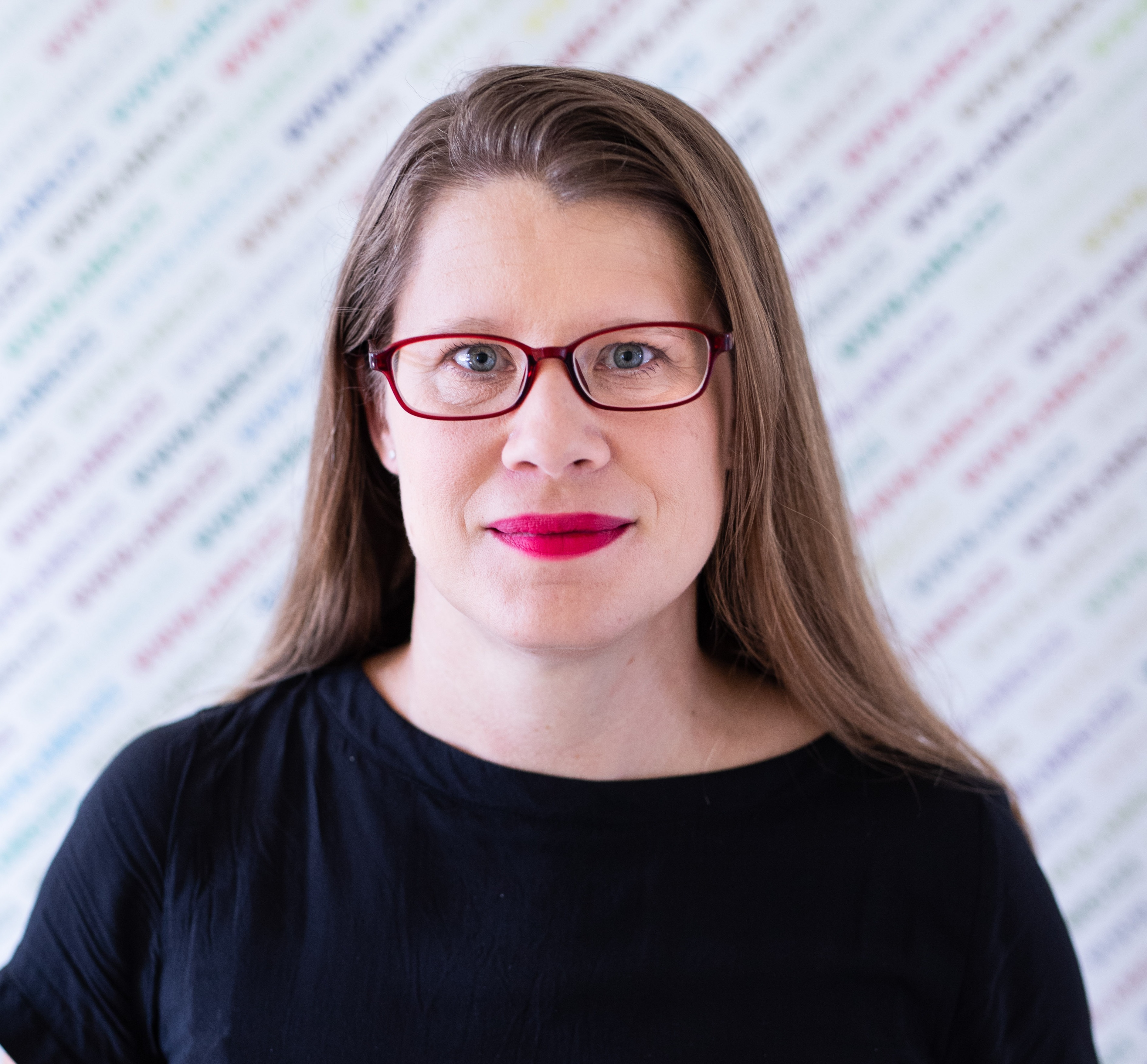 Dr. Ivana KARÁSKOVÁ